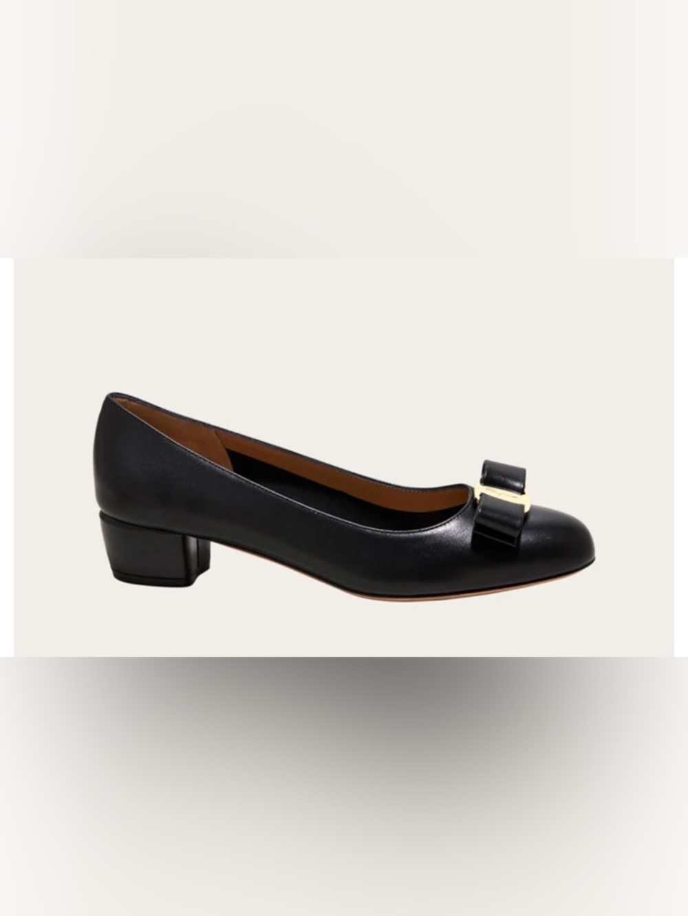 Salvatore Ferragamo Black Leather Vara Bow Low Heel Pumps size 7.5